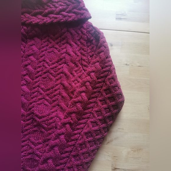 Aran Crafts Purplish Burgundy Cowl Neck Wool Sweater Size XS - Picture 4 of 5